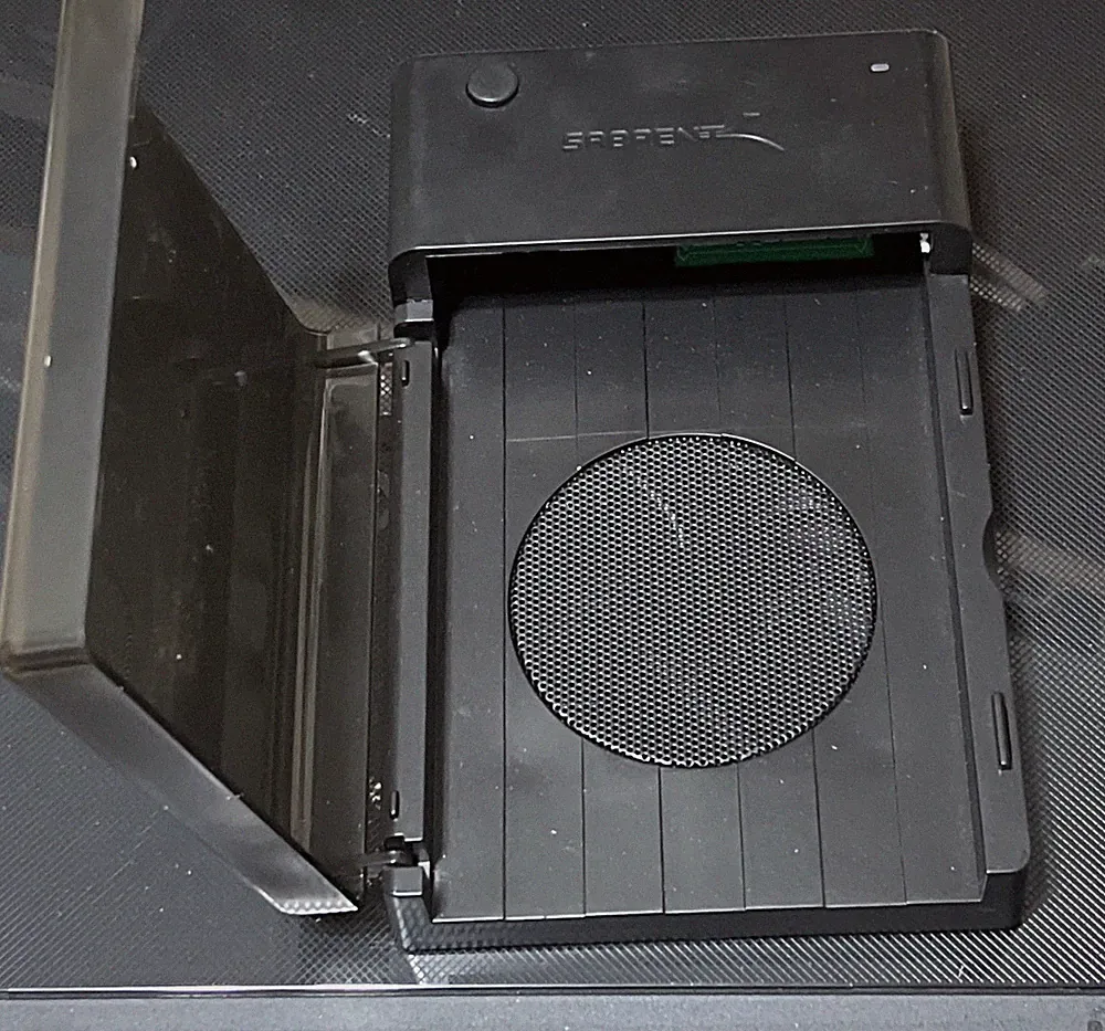 Sabrent EC-DFFN Hard Drive Enclosure - Works, but no power cord Or USB Cable